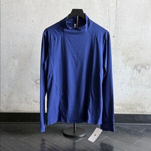 Fabletics Blue Long Sleeve Top